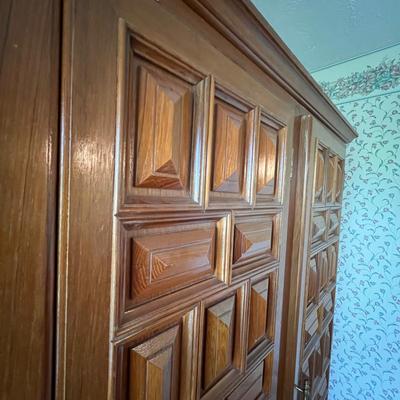 Spanish Colonial Style Solid Wood Armoire Wardrobe (PBN-RG)