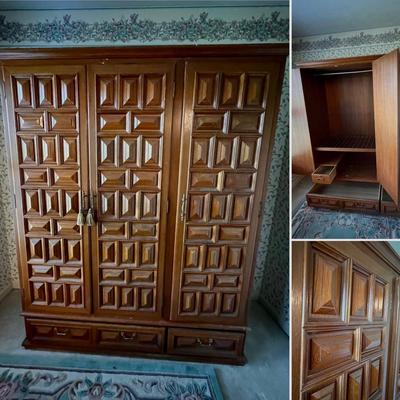 Spanish Colonial Style Solid Wood Armoire Wardrobe (PBN-RG)