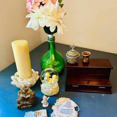 Precious Moment Globe, vase, wooden box, candle lot