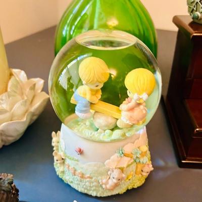 Precious Moment Globe, vase, wooden box, candle lot