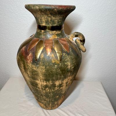Lot 73 Large vase