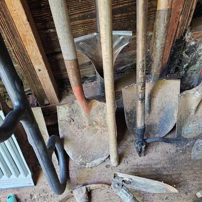 Assorted Yard, Garden & Hand Tools (G-JS)