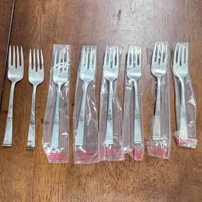 Collection of Reed & Barton “Classic Rose” Sterling Flatware and More (ST-DZ)