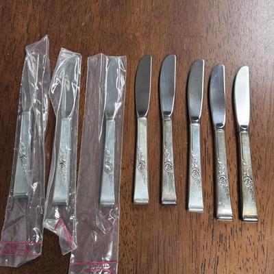 Collection of Reed & Barton “Classic Rose” Sterling Flatware and More (ST-DZ)
