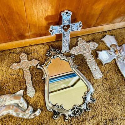 Metal Cross Lot
