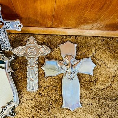 Metal Cross Lot