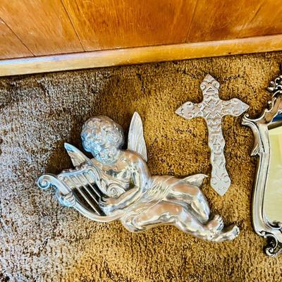 Metal Cross Lot