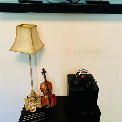 Speaker Lot
