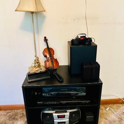 Speaker Lot