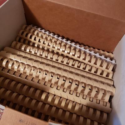 GBC Binding Machine, Plastic Binding Combs and More (G-KD)