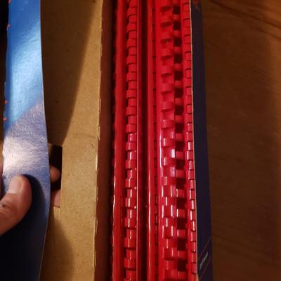 GBC Binding Machine, Plastic Binding Combs and More (G-KD)