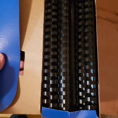 GBC Binding Machine, Plastic Binding Combs and More (G-KD)