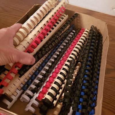 GBC Binding Machine, Plastic Binding Combs and More (G-KD)