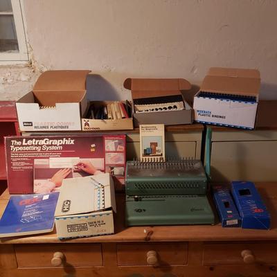 GBC Binding Machine, Plastic Binding Combs and More (G-KD)