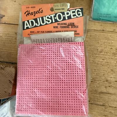 Table Loom and Other Craft Supplies (LR-BM)