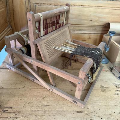 Table Loom and Other Craft Supplies (LR-BM)