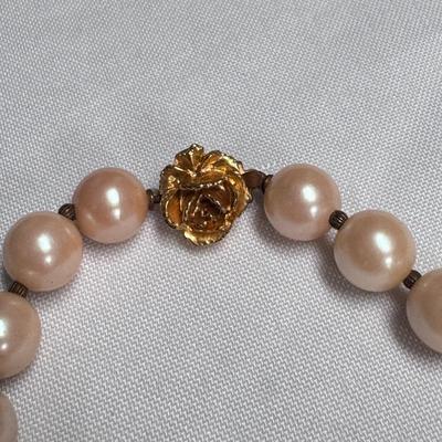 Variety of Pearl Necklaces, Monet Necklaces, and More! (ST-DZ)