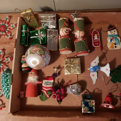 Christmas in May! Hallmark, Handmade,Oneida and More! (G-KD)