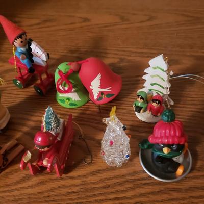 Christmas in May! Hallmark, Handmade,Oneida and More! (G-KD)