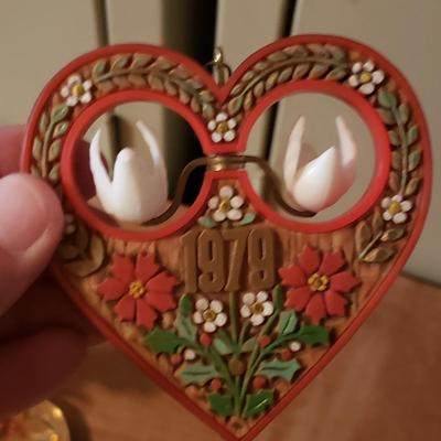 Christmas in May! Hallmark, Handmade,Oneida and More! (G-KD)