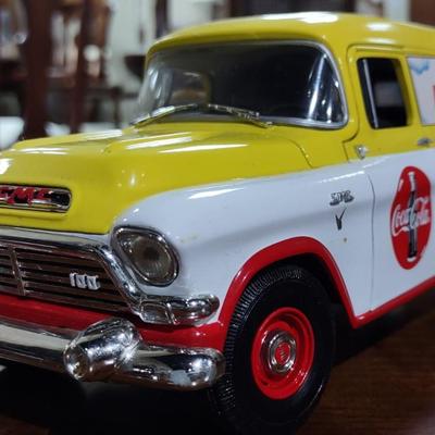 Vintage Refresh Coca-Cola model car