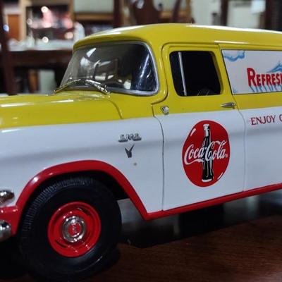 Vintage Refresh Coca-Cola model car