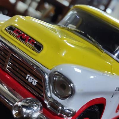Vintage Refresh Coca-Cola model car