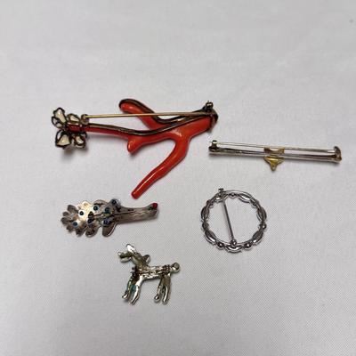 Mercury Dime Pendant, Sterling Jewelry, and Other Decorative Accessories (ST-DZ)