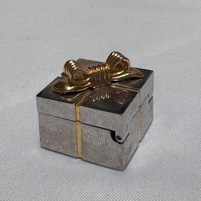 Miniature Clocks, Trinket Boxes, and a Regular-Sized Bookmarks (ST-DZ)