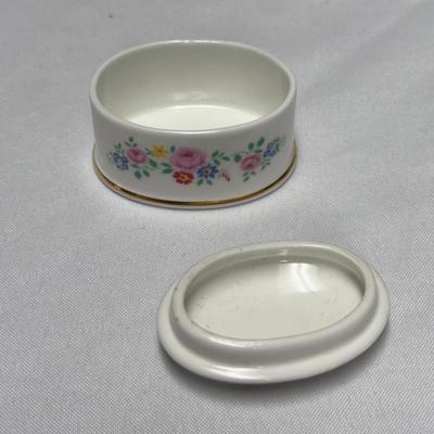 Miniature Clocks, Trinket Boxes, and a Regular-Sized Bookmarks (ST-DZ)