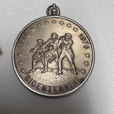 Vintage Folding Sports Glasses and Other Collectibles (ST-DZ)