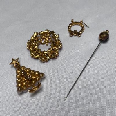 Vintage Folding Sports Glasses and Other Collectibles (ST-DZ)