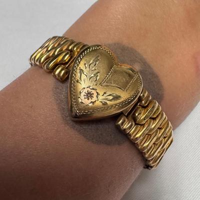 Vintage Folding Sports Glasses and Other Collectibles (ST-DZ)