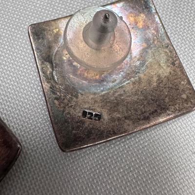 Collection of Complimentary Earrings (ST-DZ)