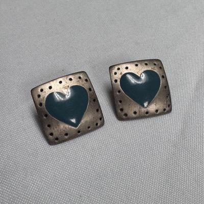 Collection of Complimentary Earrings (ST-DZ)