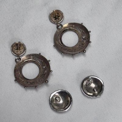 Collection of Complimentary Earrings (ST-DZ)