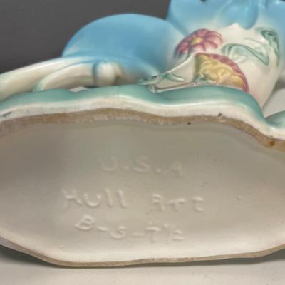 Hull Pottery bow knot vase
