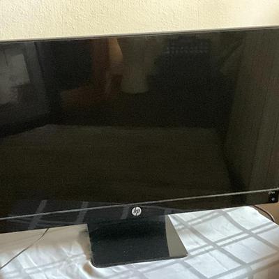 Large HP 28in Computer Monitor