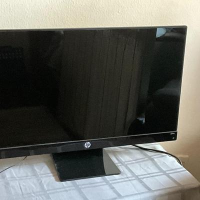 Large HP 28in Computer Monitor