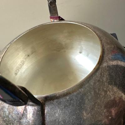 Tea pot