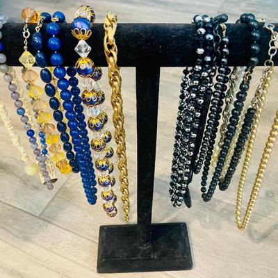 Necklace Lot 1