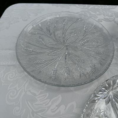 Lot of 5 crystal and glass bowls and platters