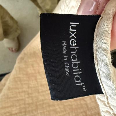 Pretty like new beige quilt, queen size