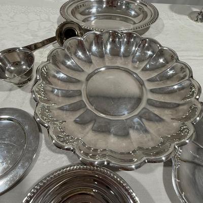 Lot 6 beautiful pieces of silver plate