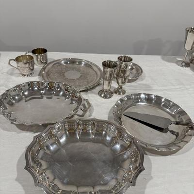 Lot of 10 beautiful pieces of silver plate items