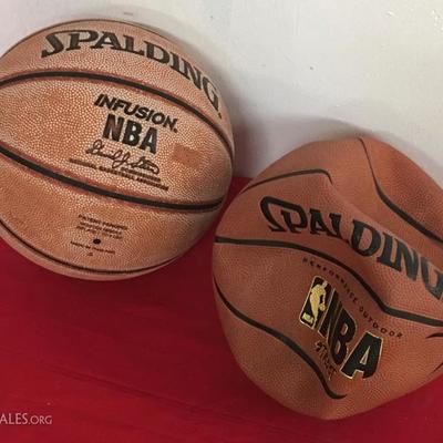 2 Basket Balls Spalding NBA