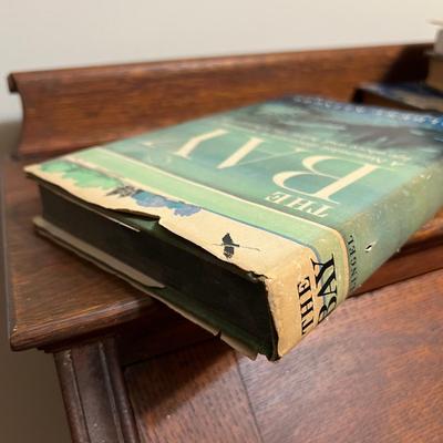 Chesapeake Vintage Book Lot