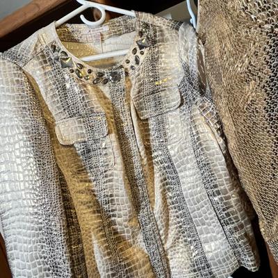 Lot 94 Women's tops