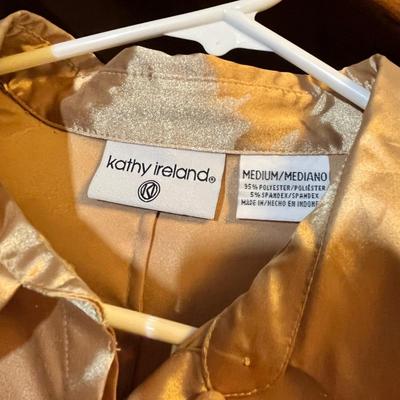 Lot 94 Women's tops