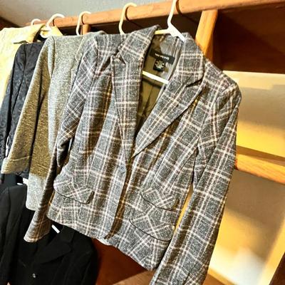 Lot 96 Women's Blazers